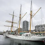 Weloveoostende - Spacious Apartment 150M From Beach - Including Bed Linen And Final Clea-Ning