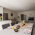 Apartmán Weloveoostende - Spacious Apartment 150M From Beach - Including Bed Linen And Final Clea-Ning Ostende