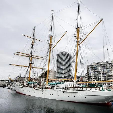 Weloveoostende: Renovated Beachside
