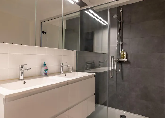 Weloveoostende - Newly Renovated Large 150m From The - Including Bed Sheets And Final Clea-ning Appartement Oostende